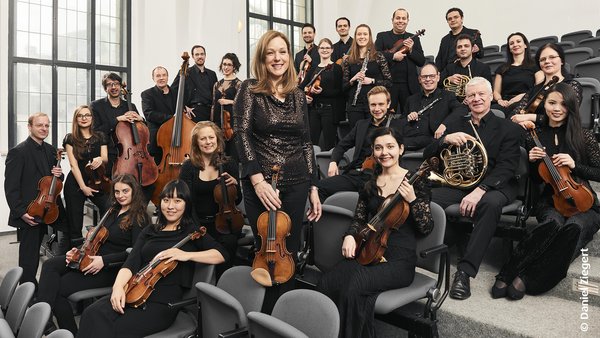 Deutsche Kammerakademie Neuss & Isabelle van Keulen Ensemble
