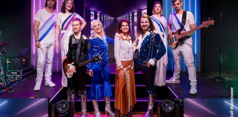 ABBA - The Concert performed by ABBAMUSIC